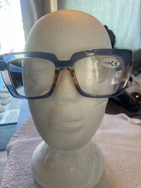 Blue Square-Frame Reading Sunglasses - +3.00